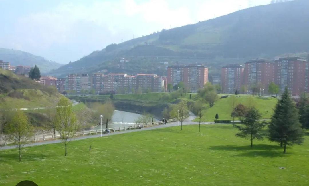 Bonito Apartamento En Zamakola Bilbao Buitenkant foto
